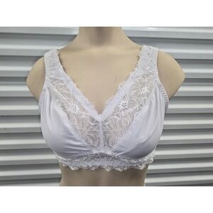 Breezies White Lace Trim Wireless Bralette UltimAir Lining Womens Medium